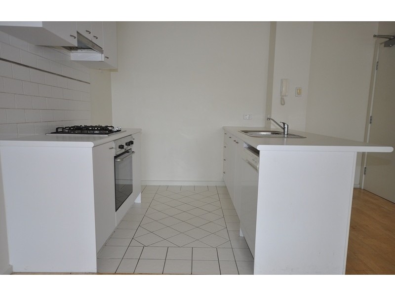 REF 21162/38 Kavanagh Street, Southbank VIC 3006