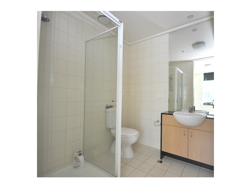 REF 20311/83 Whiteman Street, Southbank VIC 3006