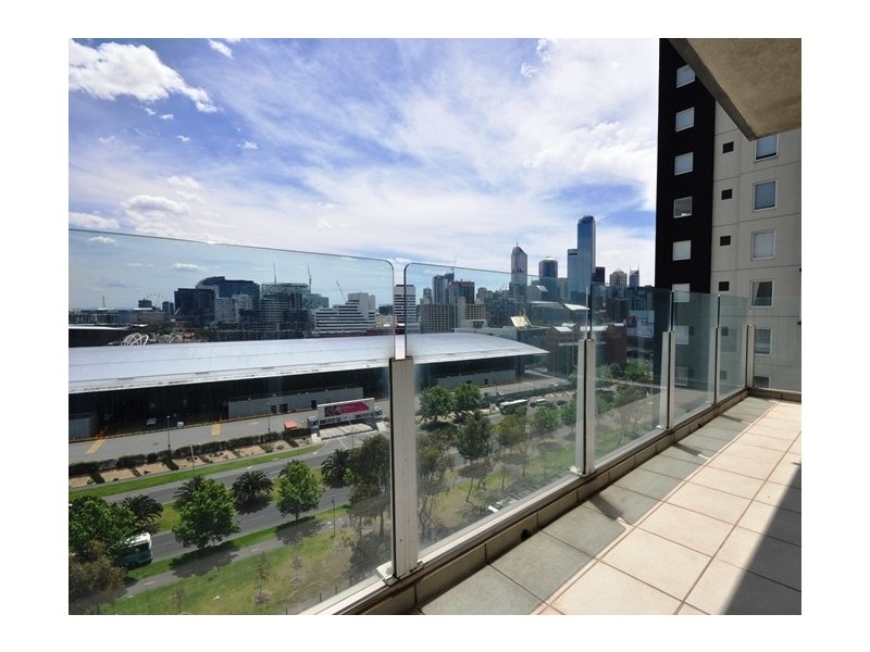 REF 20311/83 Whiteman Street, Southbank VIC 3006