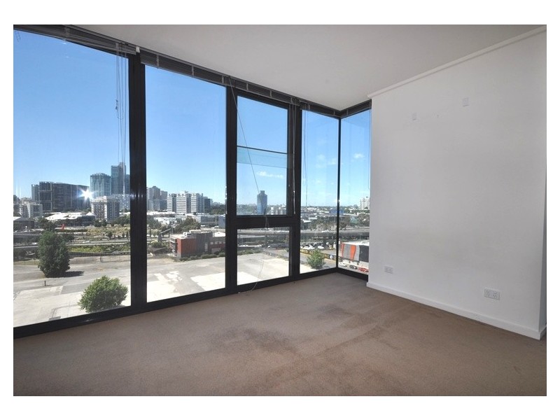 REF 21166/100 Kavanagh Street, Southbank VIC 3006