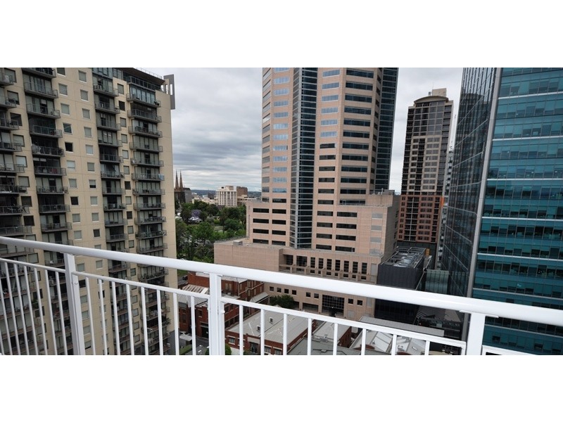 REF 21170/33 La Trobe Street, Melbourne VIC 3000