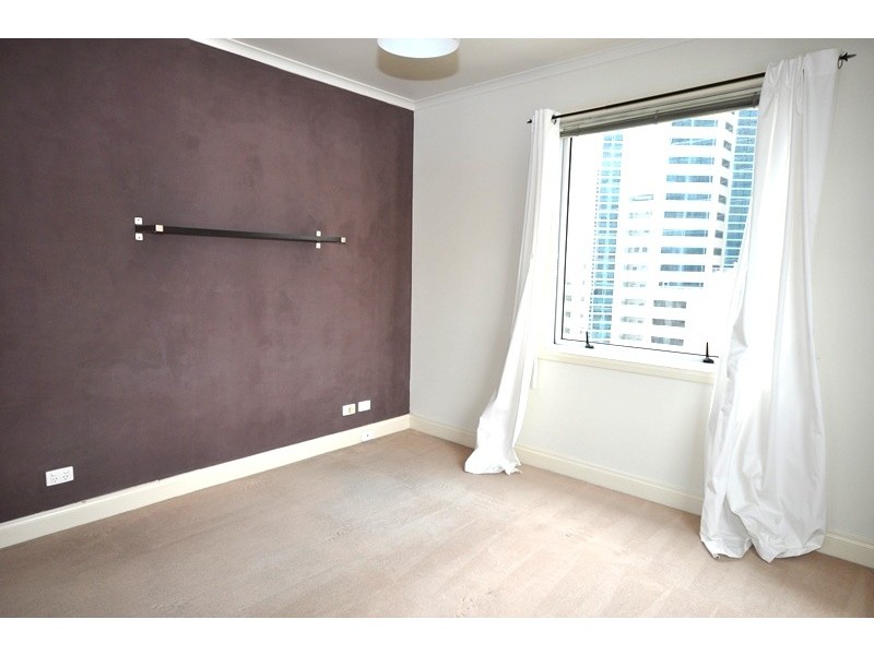 REF 21170/33 La Trobe Street, Melbourne VIC 3000