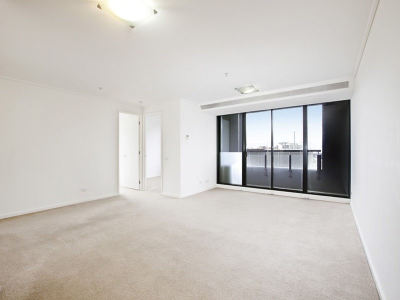 REF 21169/183 City Road, Southbank VIC 3006