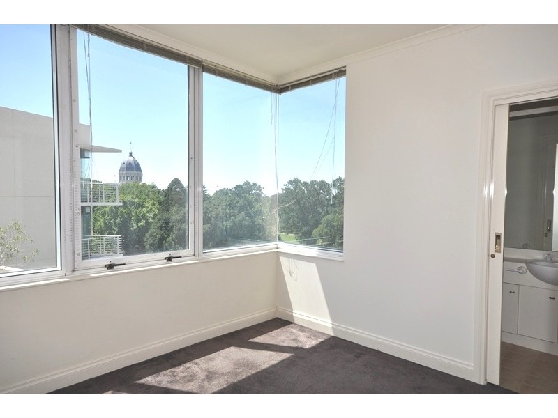 REF 21173/283 Spring Street, Melbourne VIC 3000