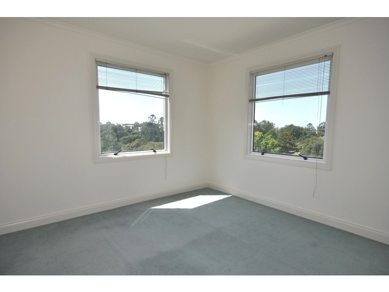 REF 21185/33 Latrobe Street, Melbourne VIC 3000