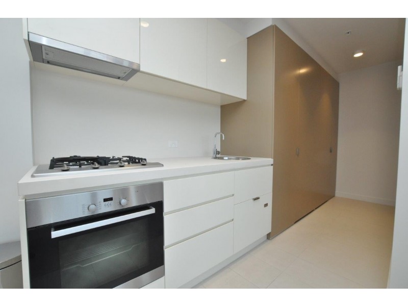 2114/33 Mackenzie Street, Melbourne VIC 3000