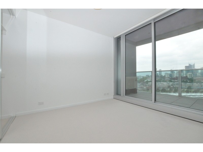 1205/231-235 Harbour Esplanade, Docklands VIC 3008