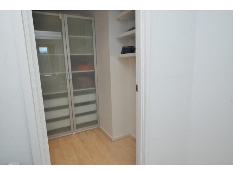 REF 21191/38 Kavanagh Street, Southbank VIC 3006