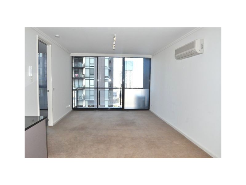 REF 21120/88 Kavanagh Street, Southbank VIC 3006