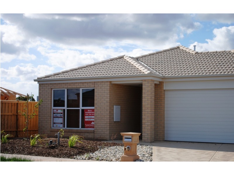 18 Misqa Avenue, Point Cook VIC 3030