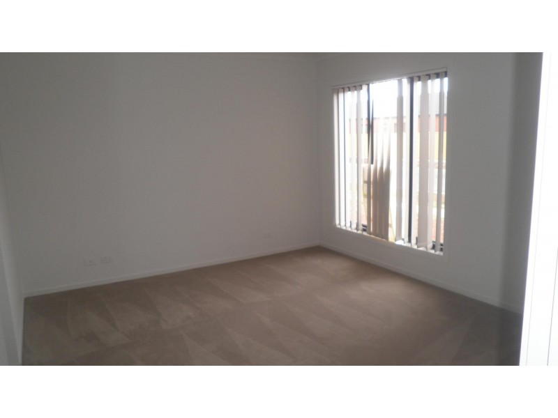 27 Casino Parade, Point Cook VIC 3030