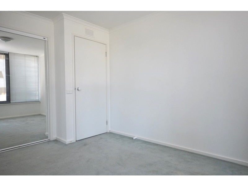 REF 21141/38 Kavanagh Street, Southbank VIC 3006