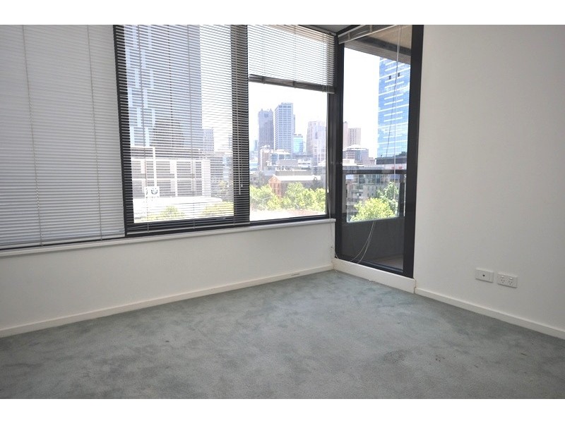 REF 21141/38 Kavanagh Street, Southbank VIC 3006