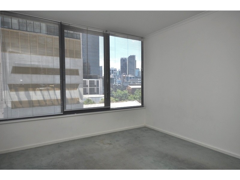 REF 21141/38 Kavanagh Street, Southbank VIC 3006