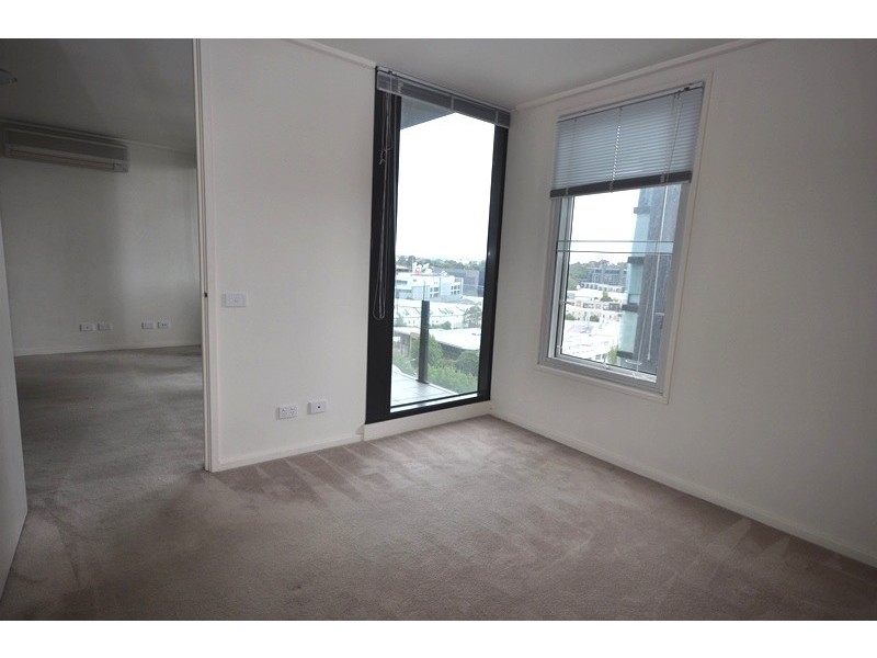 REF 21147/163 City Road, Southbank VIC 3006