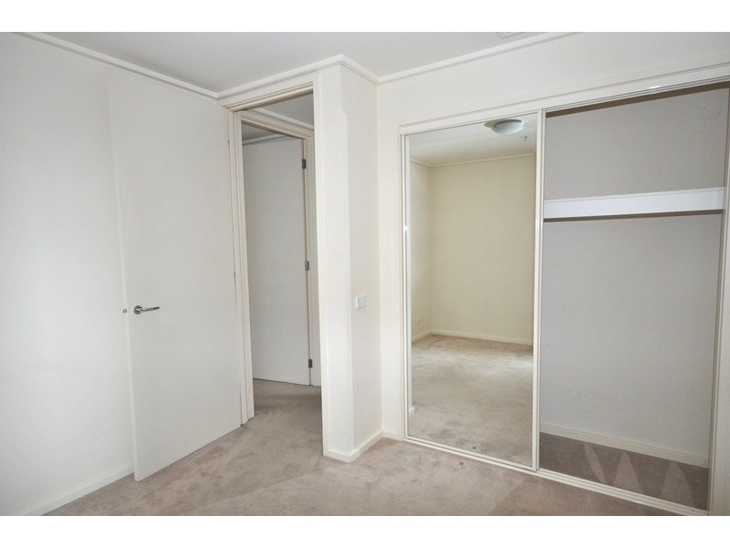 REF 21147/163 City Road, Southbank VIC 3006