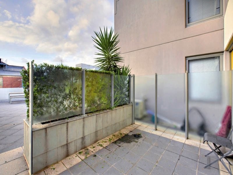 REF 21150/118 Dudley Street, West Melbourne VIC 3003