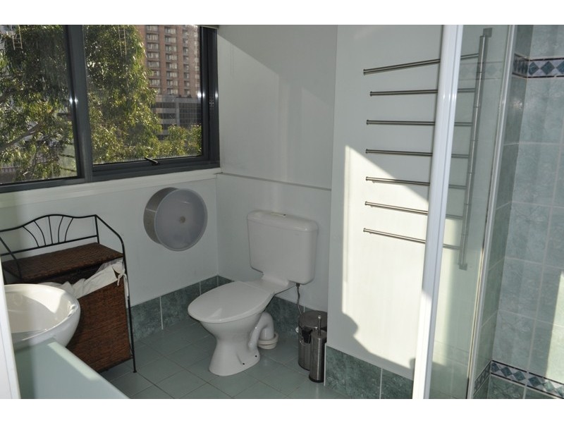 REF 21156/28 Little Lonsdale Street, Melbourne VIC 3000
