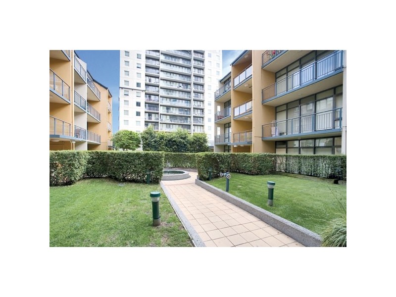 REF 21156/28 Little Lonsdale Street, Melbourne VIC 3000