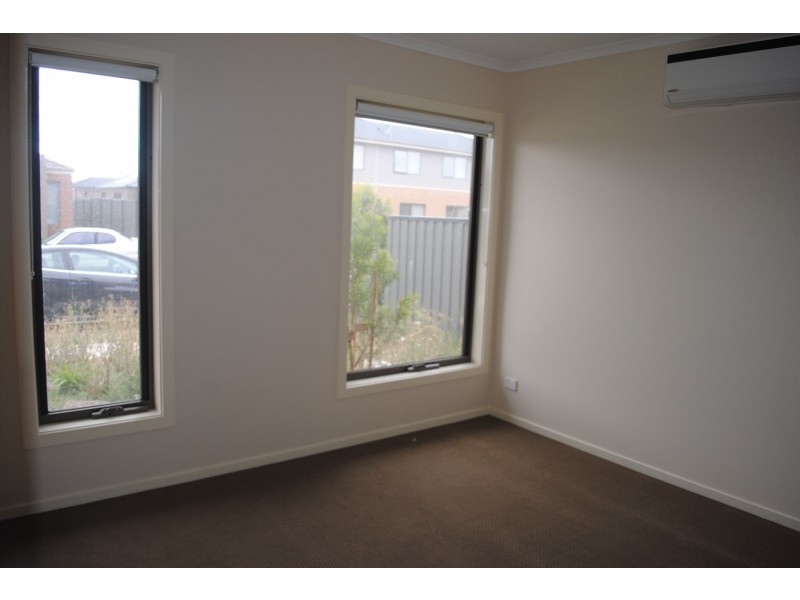 12 Countess Place, Point Cook VIC 3030