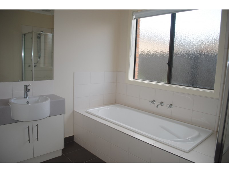12 Countess Place, Point Cook VIC 3030