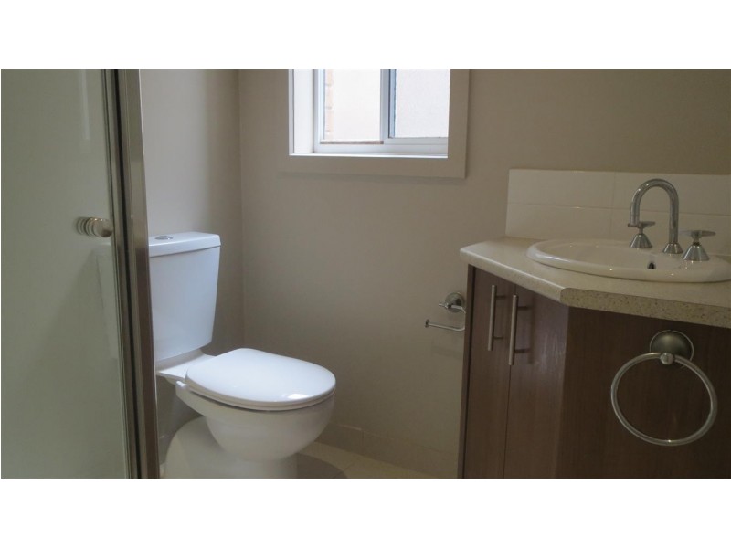 13 Landing Place, Point Cook VIC 3030