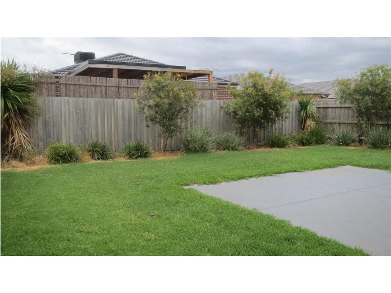 13 Landing Place, Point Cook VIC 3030