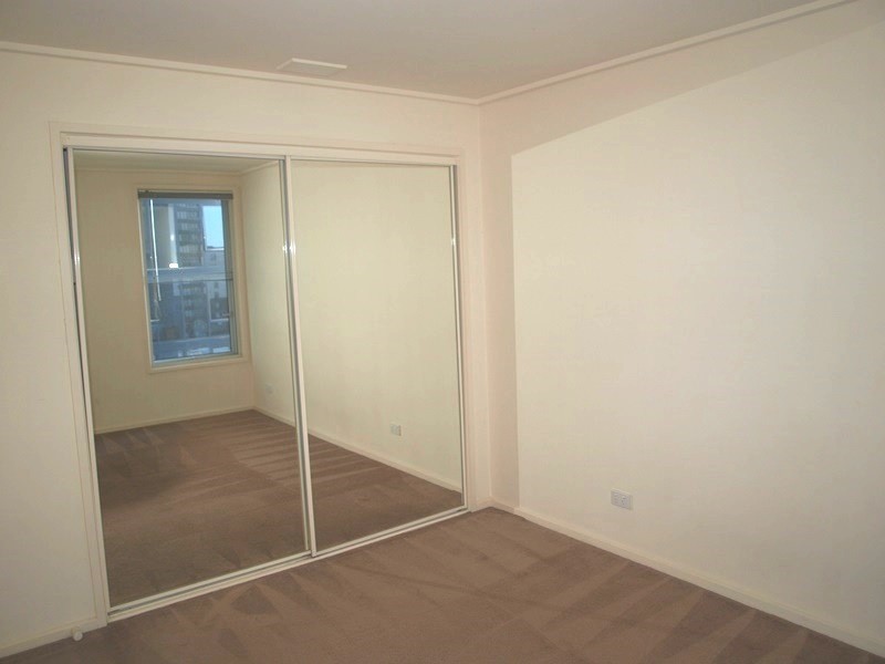 REF 21164/163 City Road, Southbank VIC 3006