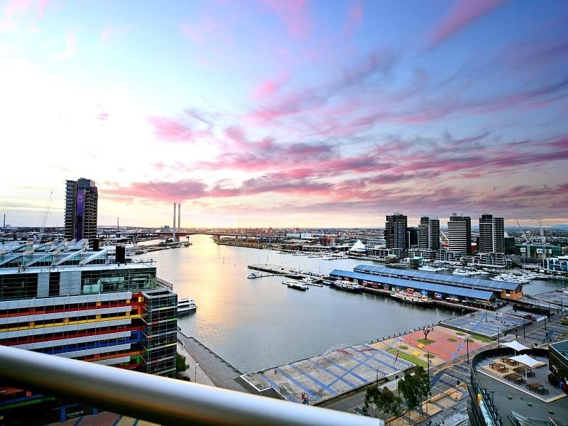 1510/100 Harbour Esplanade, Docklands VIC 3008