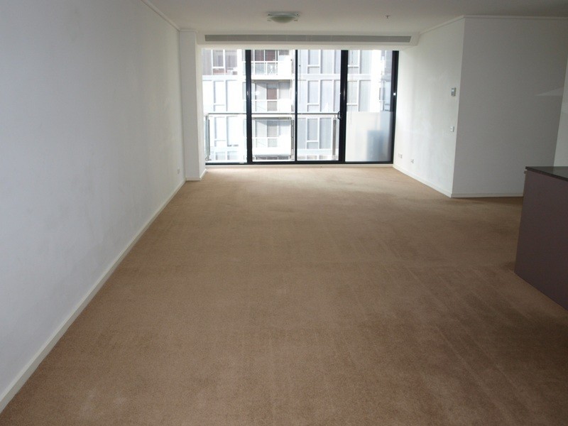 REF 21176/183 City Road, Southbank VIC 3006