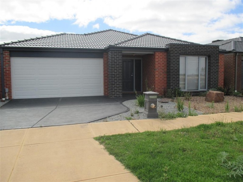 20 Walton Loop, Point Cook VIC 3030