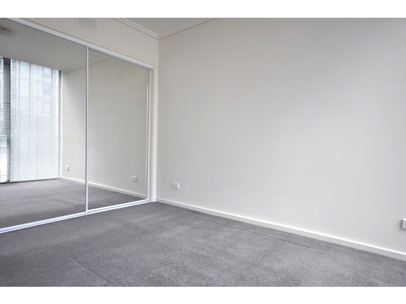 REF 21180/88 Kavanagh Street, Southbank VIC 3006