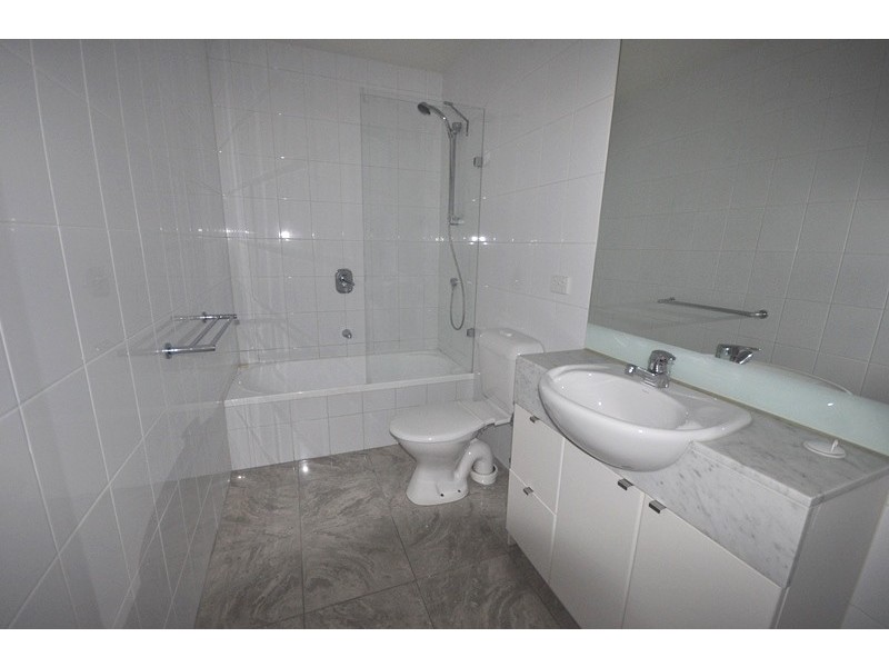 REF 21180/88 Kavanagh Street, Southbank VIC 3006