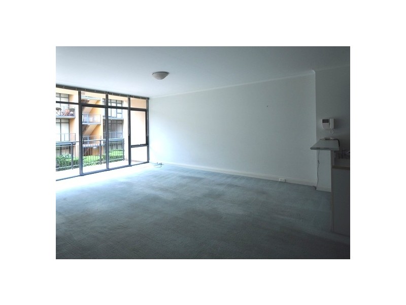 REF 21141/28 Little Lonsdale Street, Melbourne VIC 3000