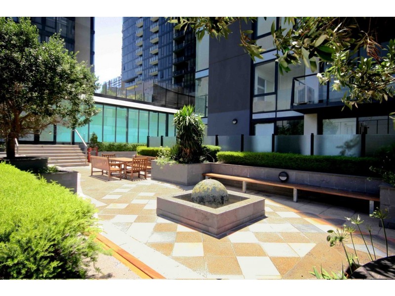 REF 21184/100 Kavanagh Street, Southbank VIC 3006