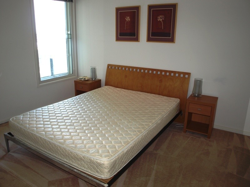 REF 21191/163 City Road, Southbank VIC 3006