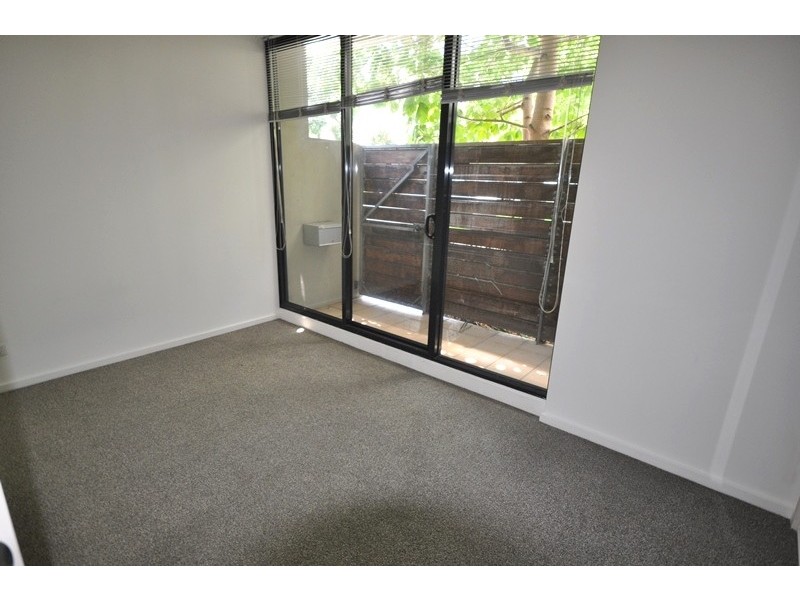 REF 21193/69 Dorcas Street, South Melbourne VIC 3205