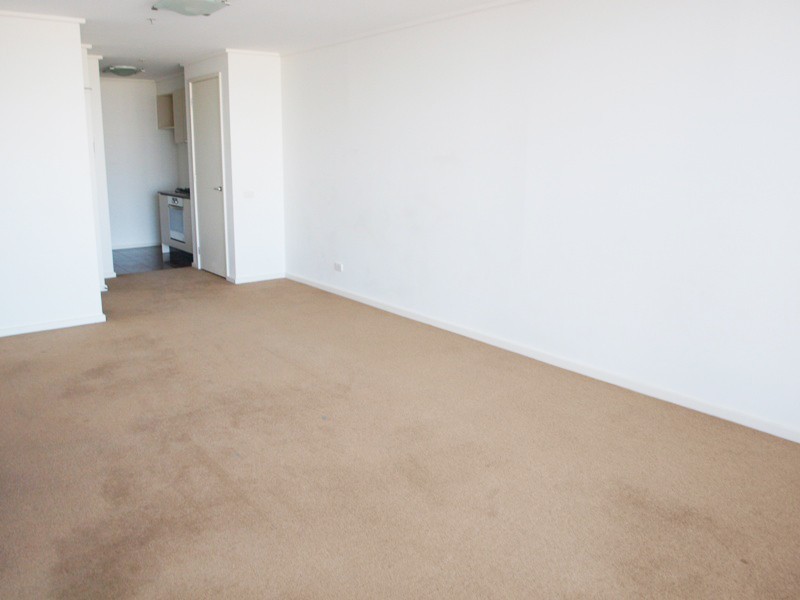 REF 21205/183 City Road, Southbank VIC 3006