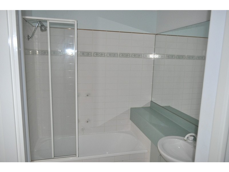 REF 21208/33 Jeffcott Street, West Melbourne VIC 3003