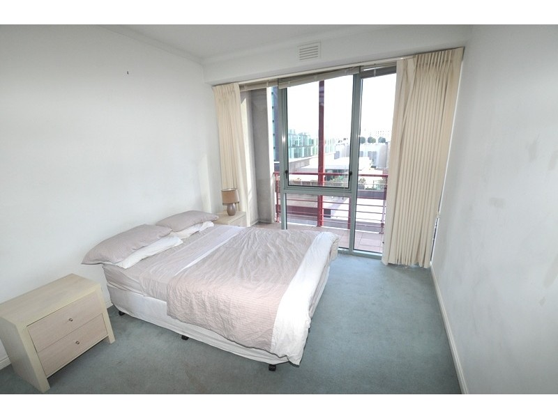 REF 21211/83 Queensbridge Street, Southbank VIC 3006