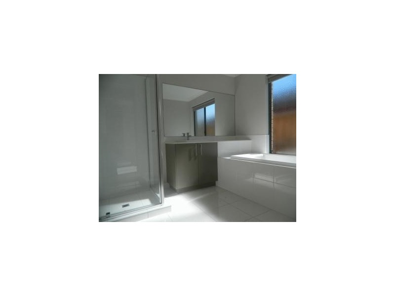 17 Alison Street, Truganina VIC 3029