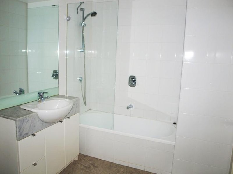 REF 21217/173 City Road, Southbank VIC 3006