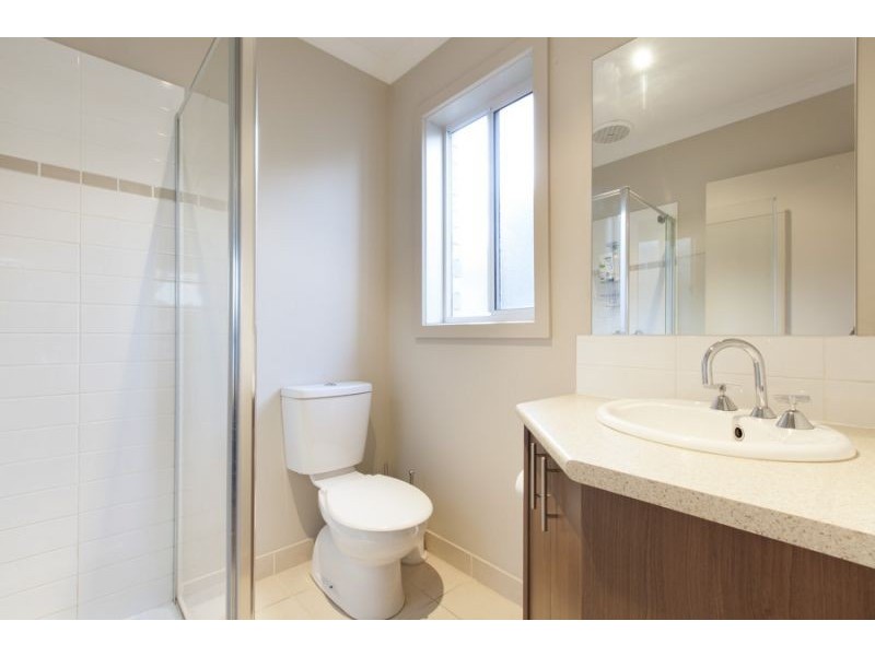 19 Grassbird Drive, Point Cook VIC 3030