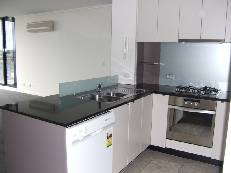 REF 21223/88 Kavanagh Street, Southbank VIC 3006