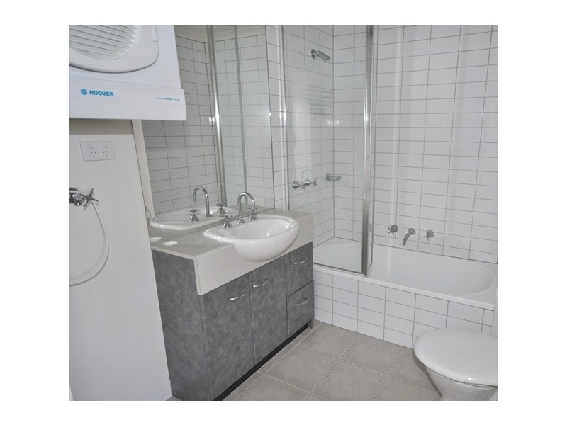 REF 21145/118 Dudley Street, West Melbourne VIC 3003