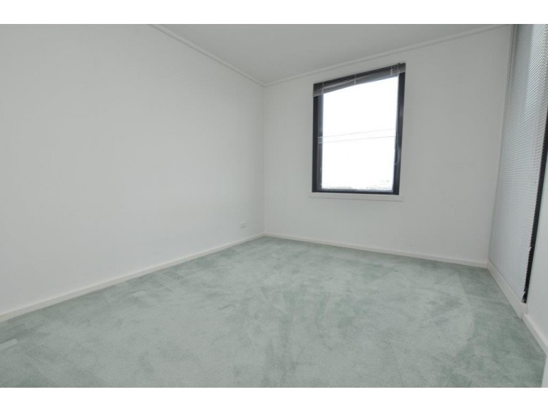 REF 21238/99 Whiteman Street, Southbank VIC 3006