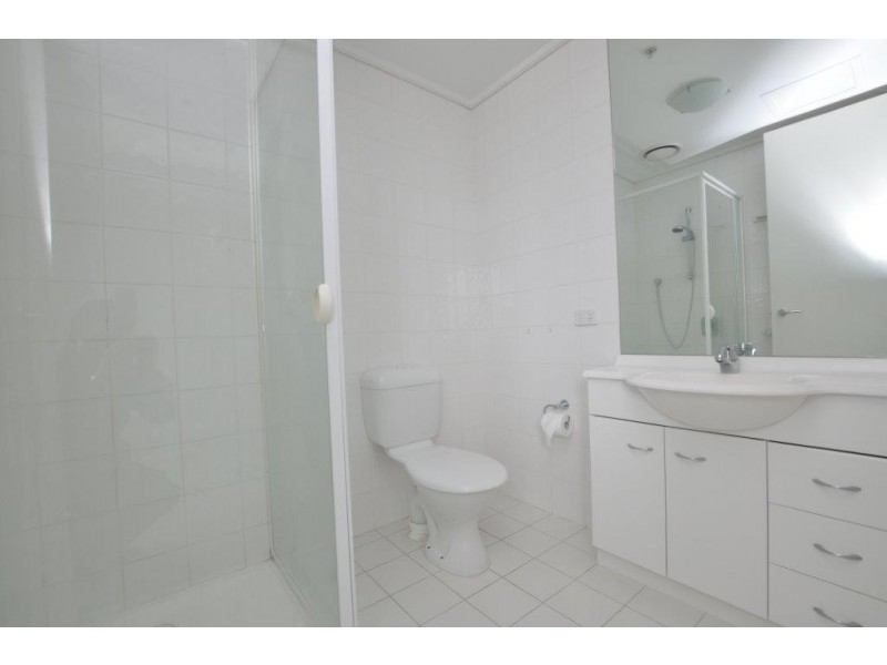 REF 21238/99 Whiteman Street, Southbank VIC 3006