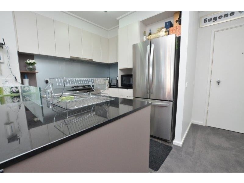 REF 21239/173 City Road, Southbank VIC 3006