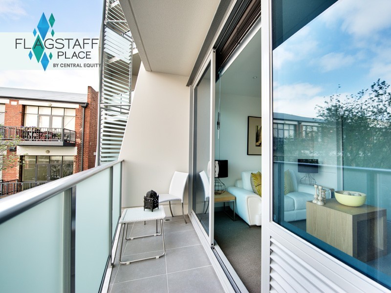 2302/53 Batman Street, West Melbourne VIC 3003