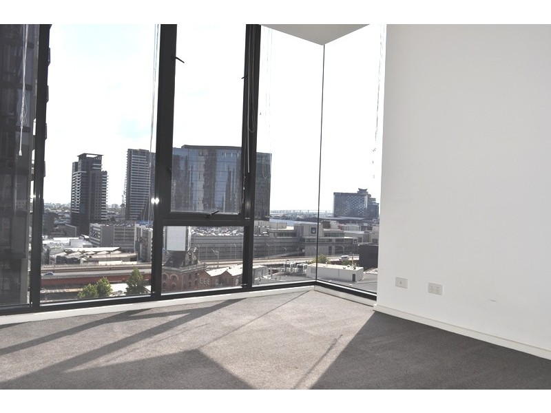 REF 21248/173 City Road, Southbank VIC 3006